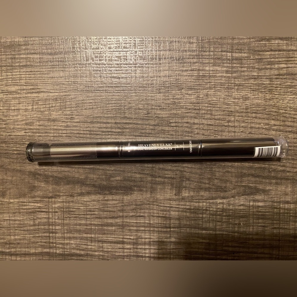 NEW - It cosmetics HEAVENLY LUXE™ DUAL AIRBRUSH CONCEALER BRUSH #2
